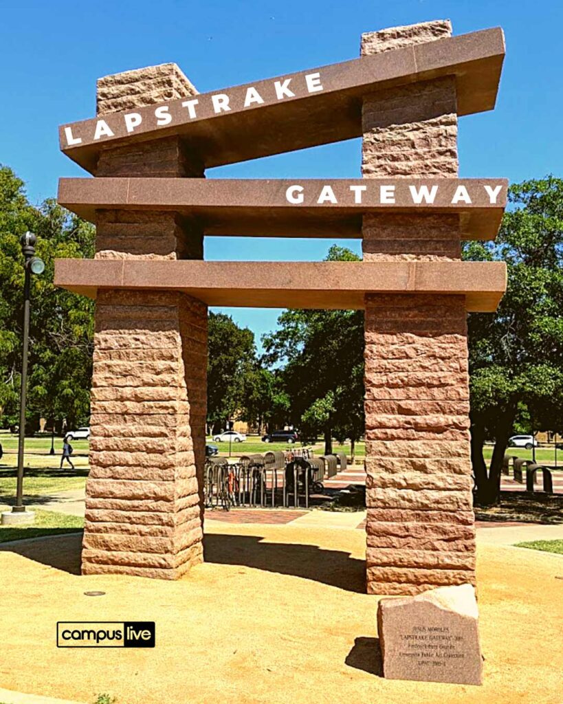 photo of the lapstrake gateway
